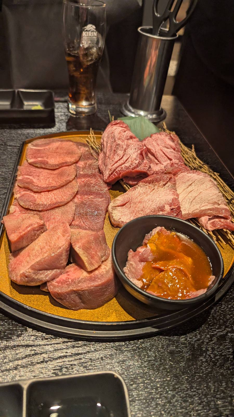 運ばれてきた肉